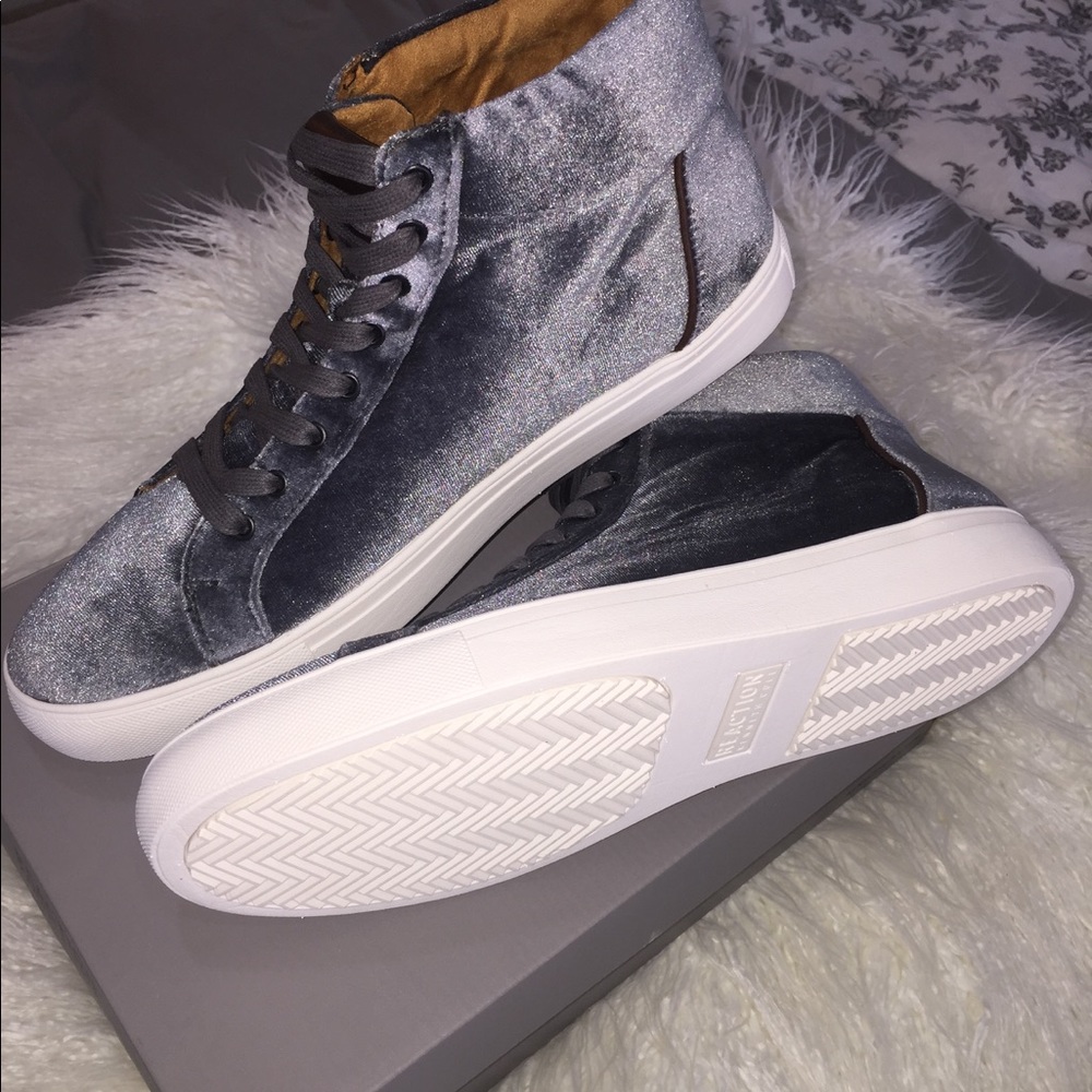 Kenneth Cole Reaction- Men's Road Velvet Sneaker - Picture 7 of 8
